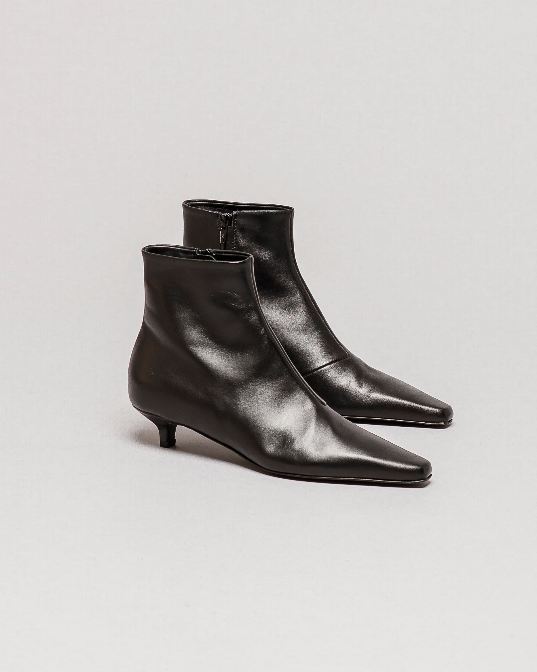 Toteme The Slim Ankle Boot Black