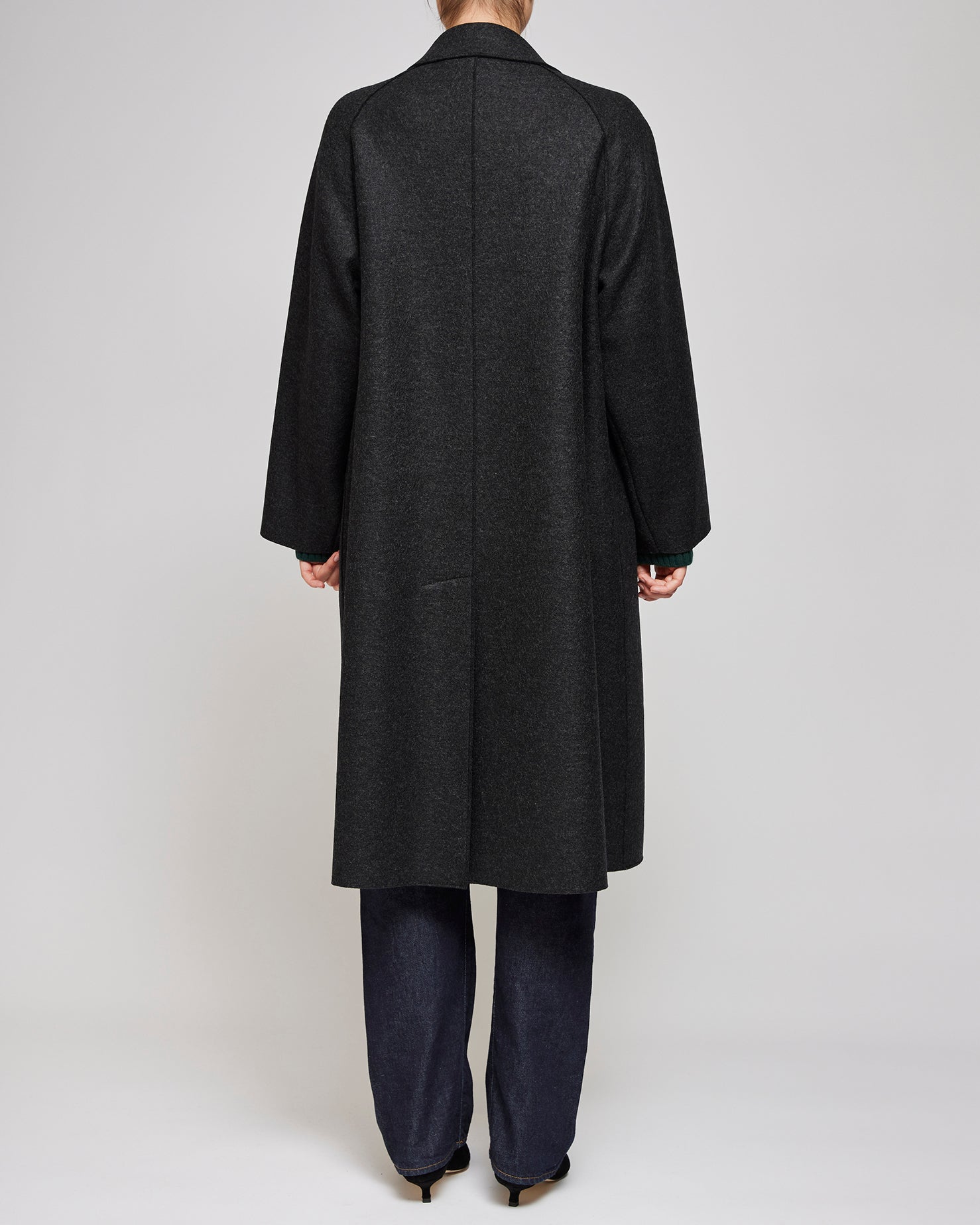 Harris Wharf London Anthracite Balmacaan Pressed Wool