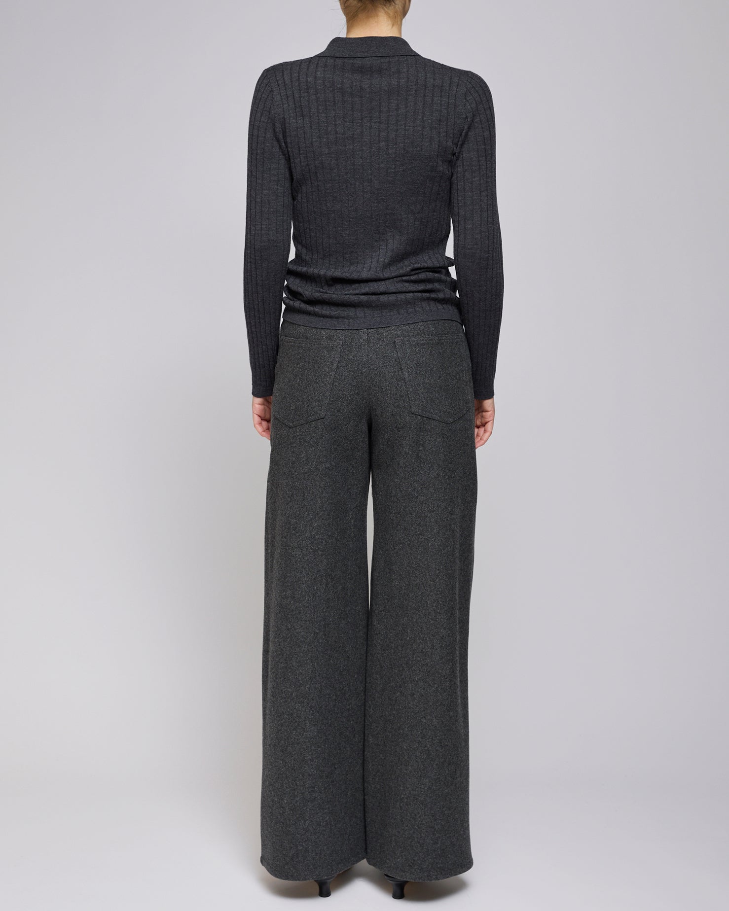 A.P.C. Anthracite Clyde Jean