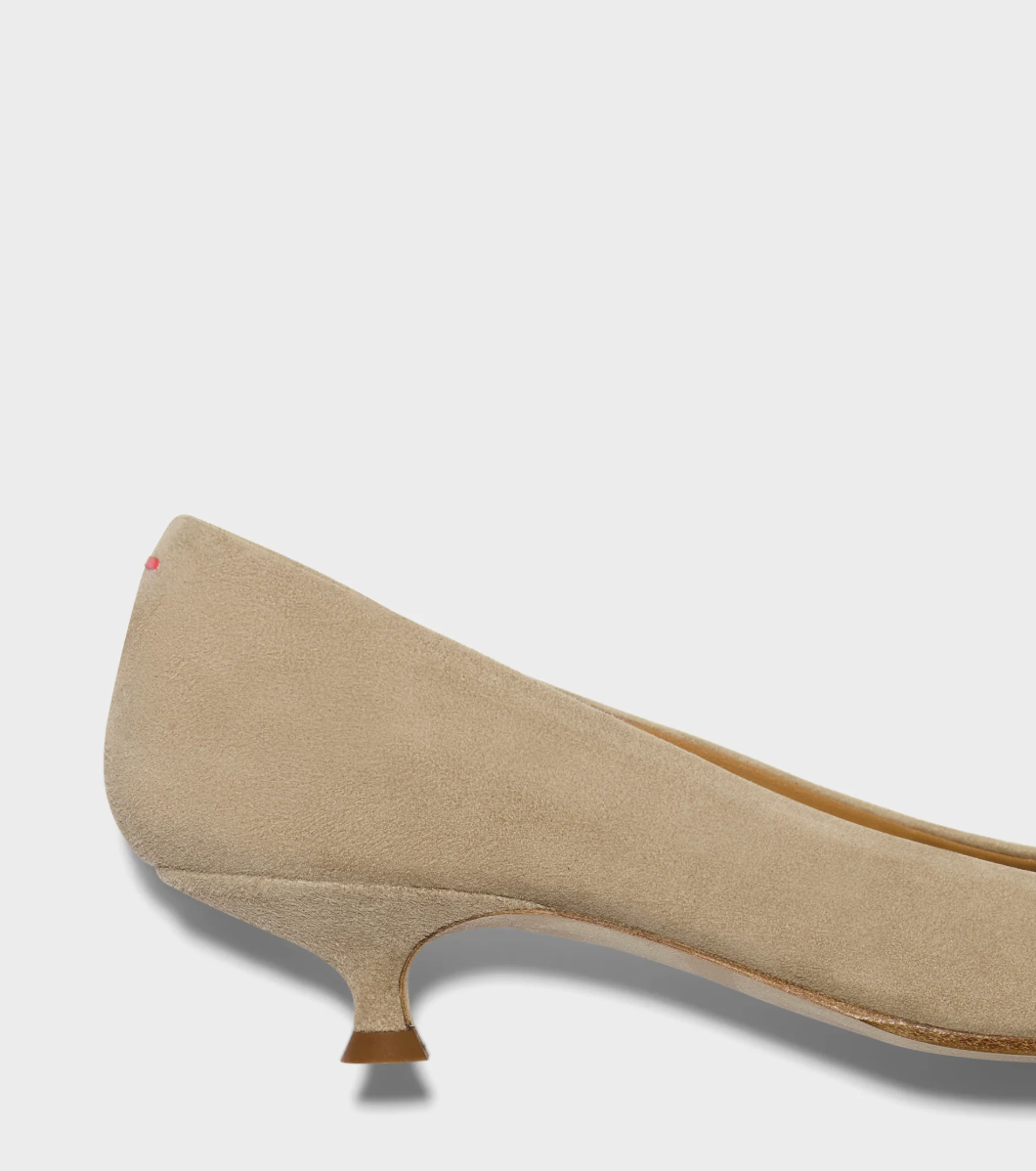 Aeyde Sand Cari Kid Suede Leather Pumps